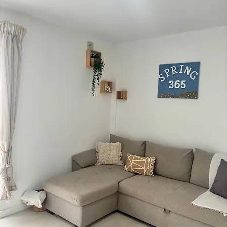 Spring365 Appartament