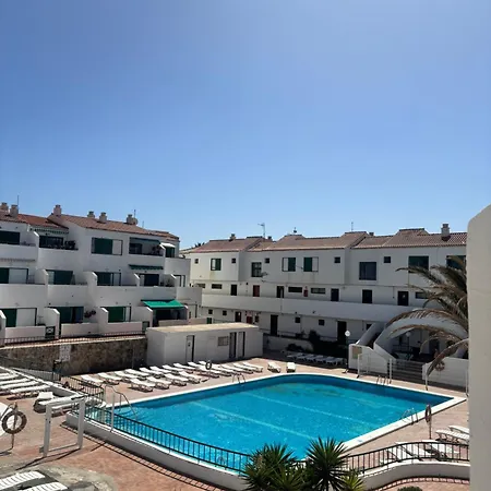 Spring365 Appartament 阿罗纳